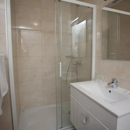 Bota Apartment *