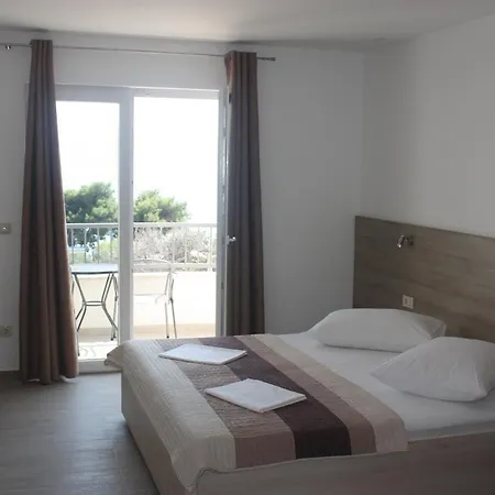 Bota Apartment *