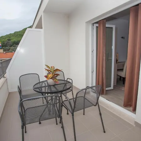 Apartman Bota Drvenik (Split-Dalmatia)