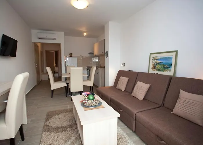 Bota 公寓 德尔韦尼克